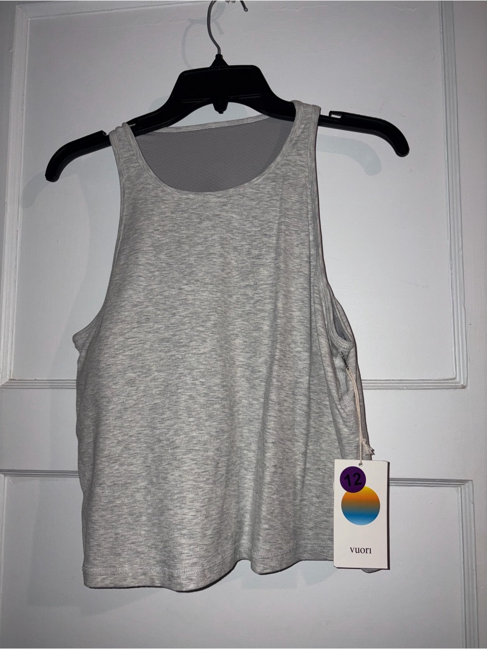 Vuori Women's Heather Gray Tank Top - Light Gray padding